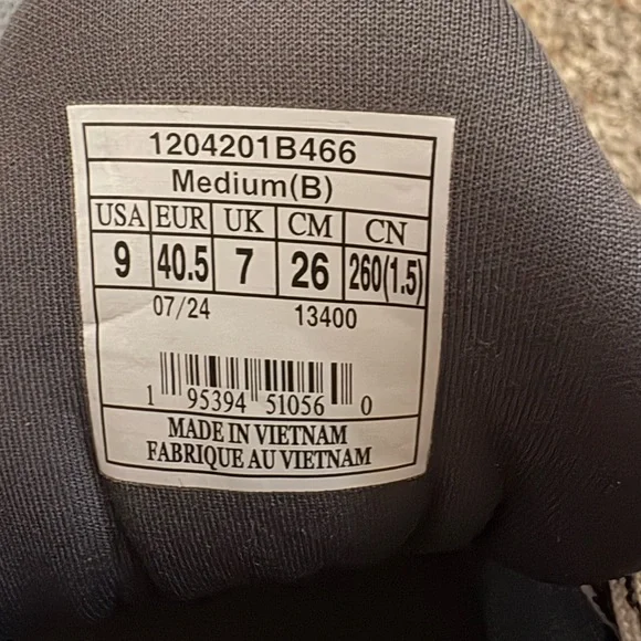 Brooks Blue and White Athletic Sneakers Ghost Max 2 - Picture 6 of 6